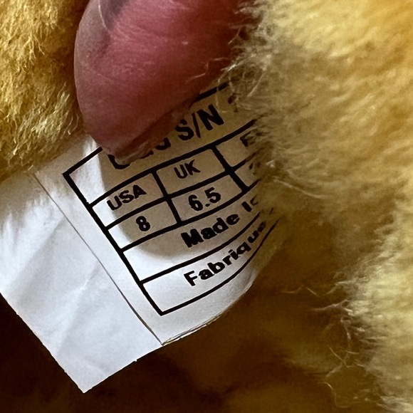 UGG Mini Bailey Button Boot - Picture 12 of 12